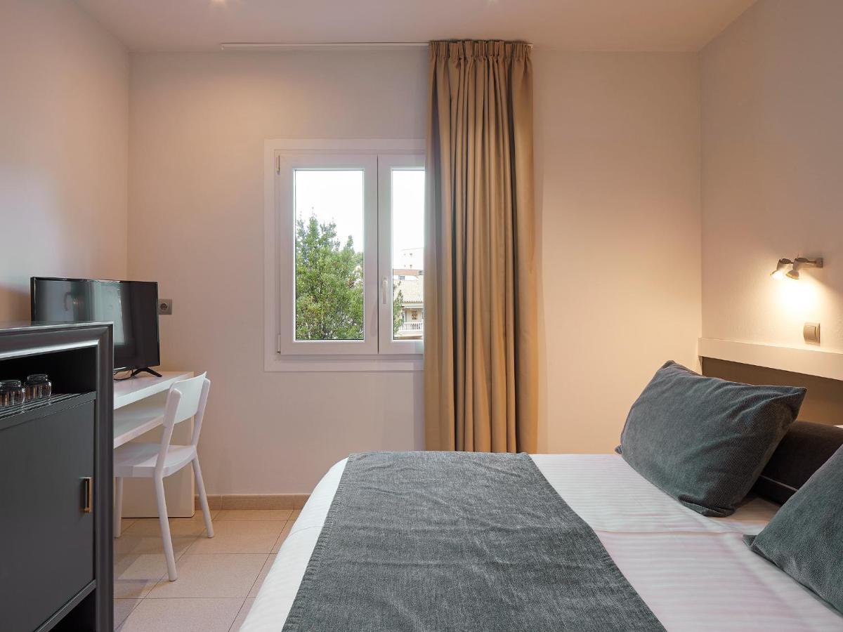 Hotel Reimar Сан Антони де Калоне Стая снимка