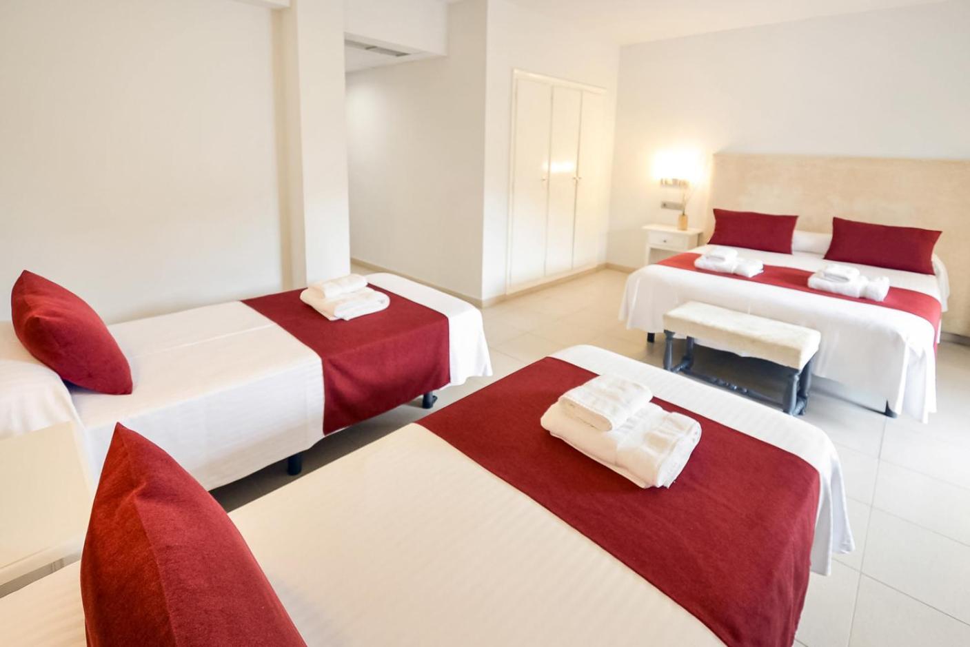 Hotel Reimar Сан Антони де Калоне Стая снимка