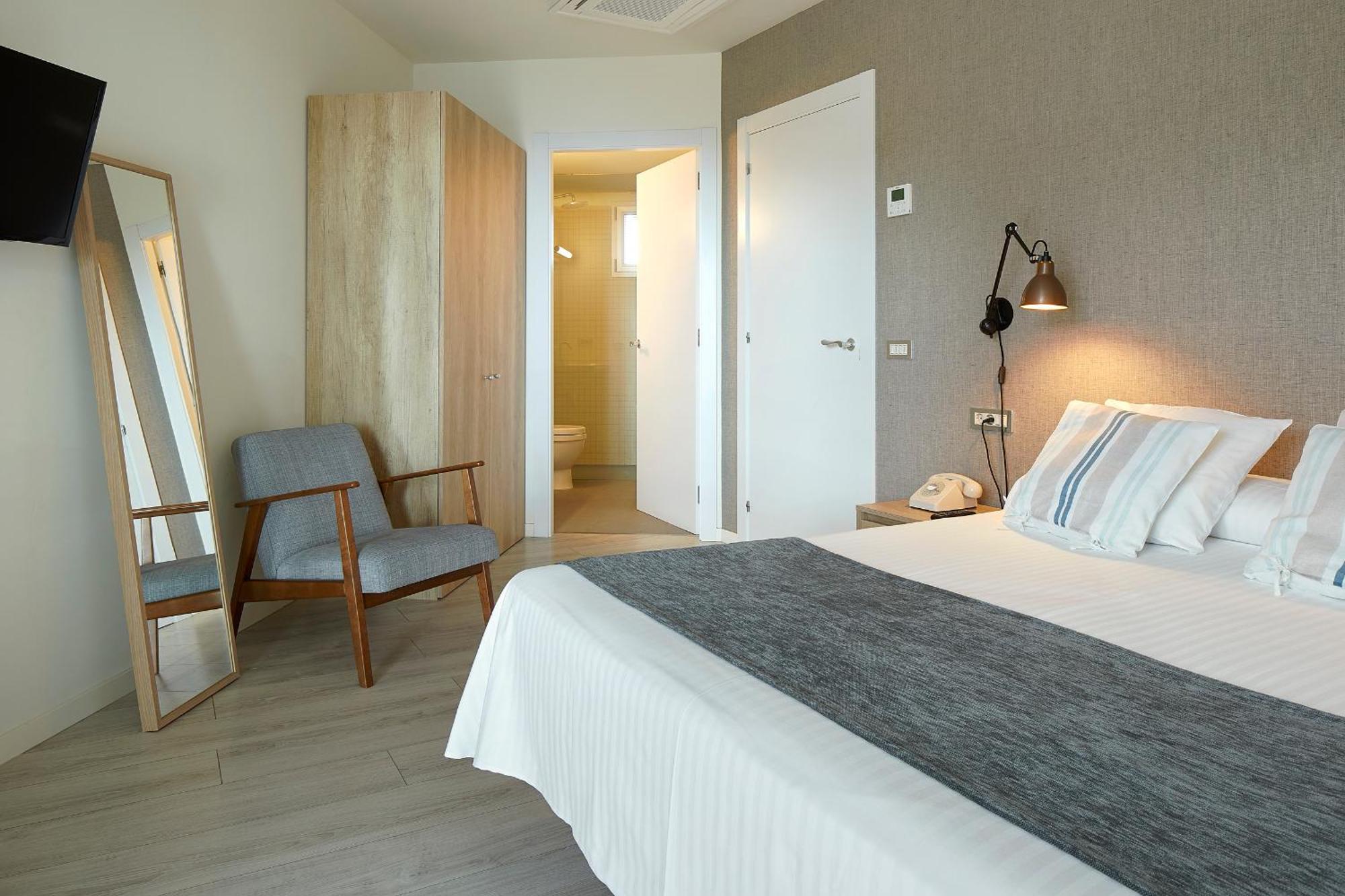 Hotel Reimar Сан Антони де Калоне Стая снимка